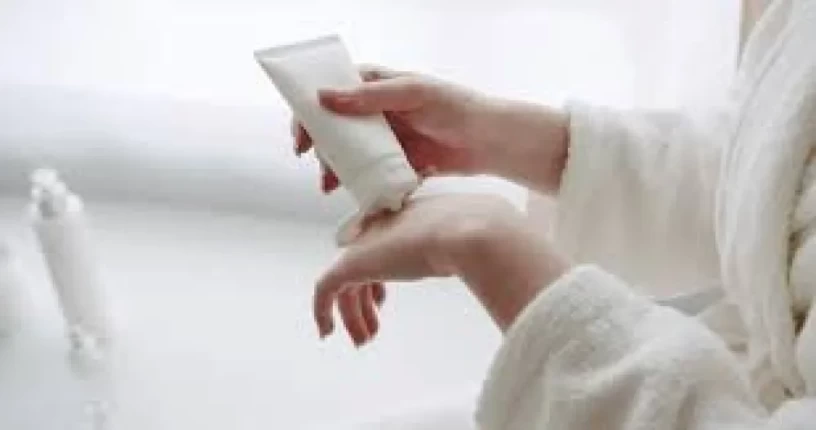 Itraconazole 1% Ofloxacin 1% Ornidazole 2% & Clobestol Propionate .5% Cream PCD Pharma Franchise 1