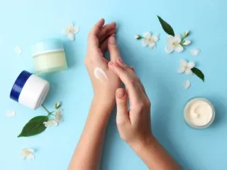 OINTMENTS/ CREAMS/ GEL